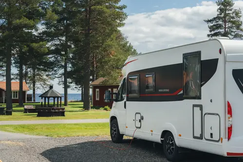 Husbil på campingen